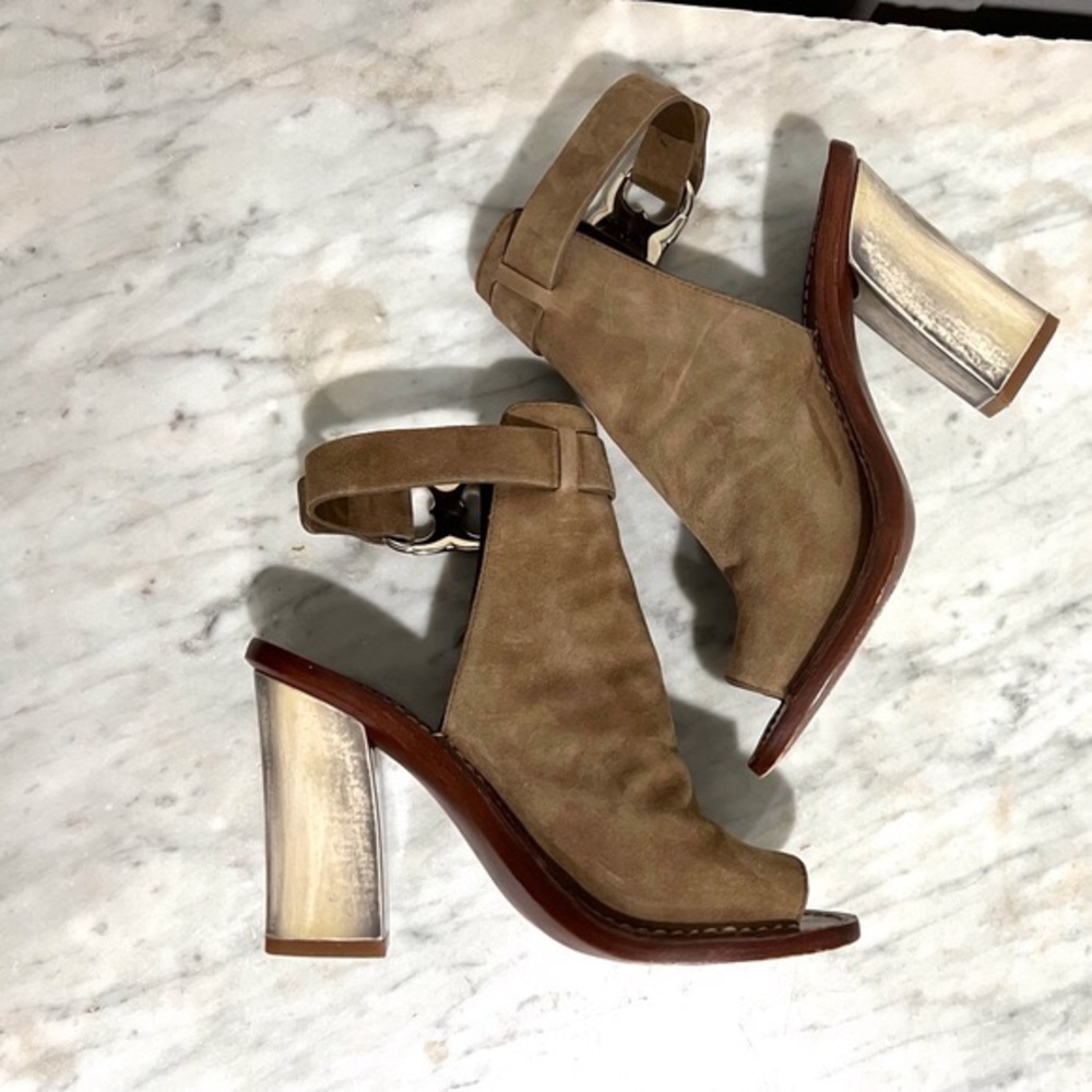 PARTY SHOES! Tory Burch